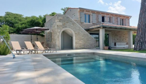 VILA ŠKARLANIJA, Umag